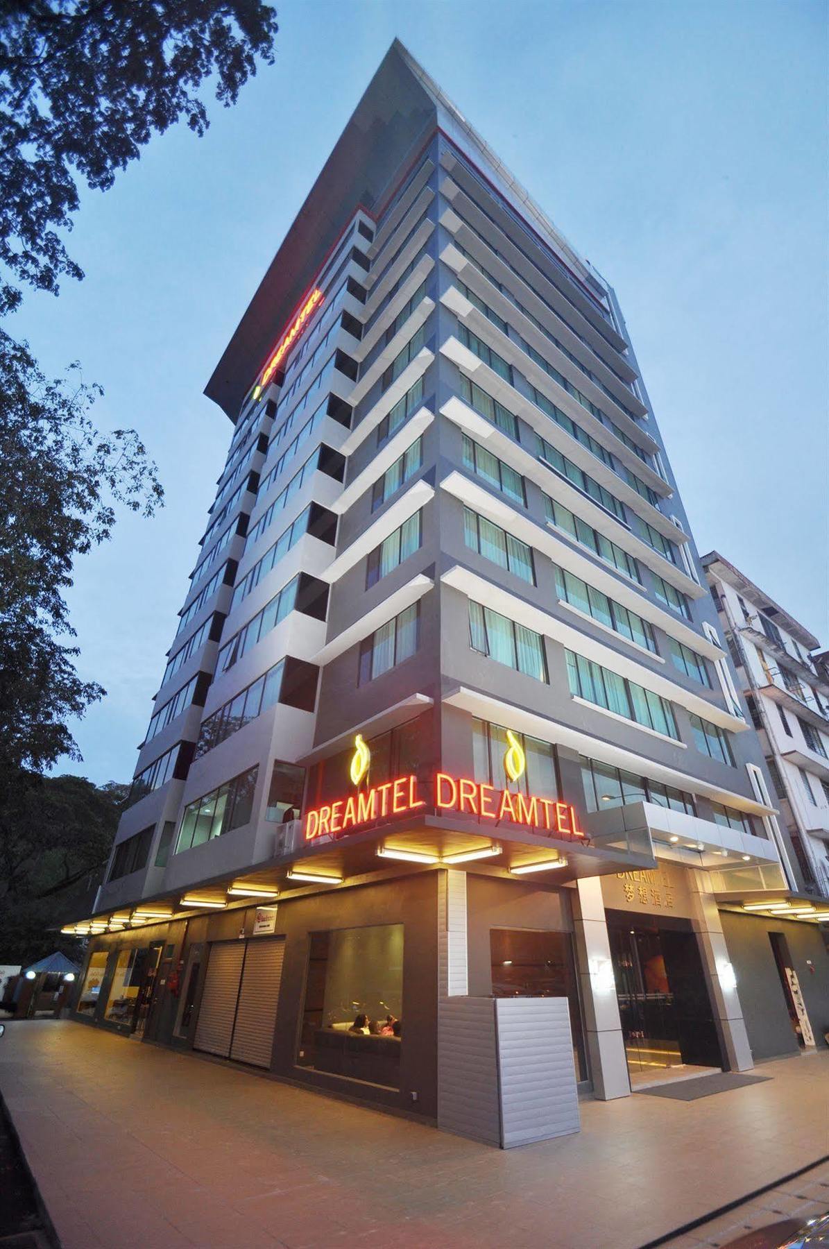 Dreamtel Kota Kinabalu Hotel Exterior photo